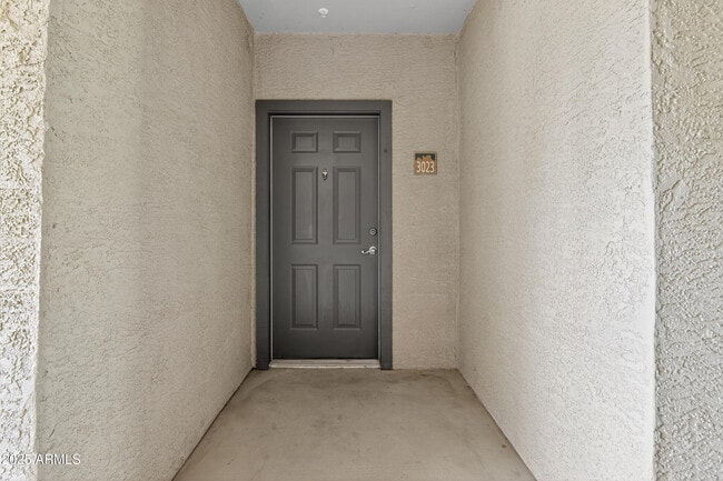 Foto del edificio - 5401 E Van Buren St
