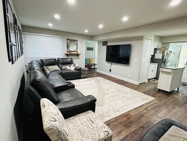 Foto del edificio - 2372 County Farm Ln
