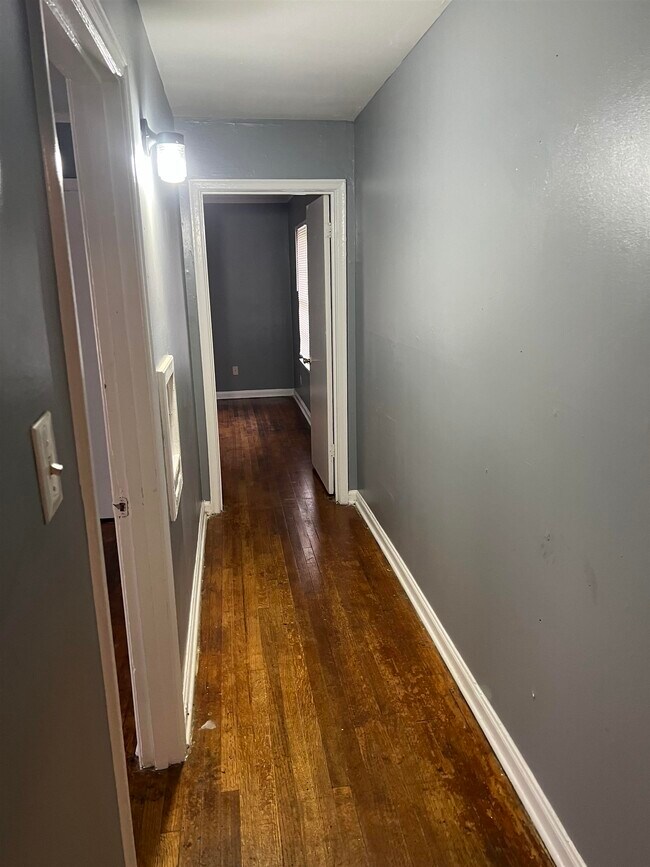 Foto del edificio - 670 N Perkins Rd