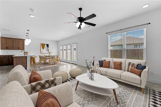 Foto del edificio - 2090 Wildflower Dr