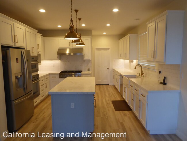 Building Photo - 6 br, 4 bath House - 26163 Twain Place