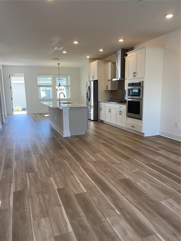 Building Photo - 14990 Lebeau Lp