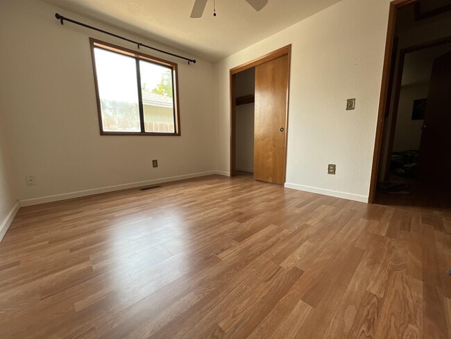 Building Photo - 3030 Bron Cir