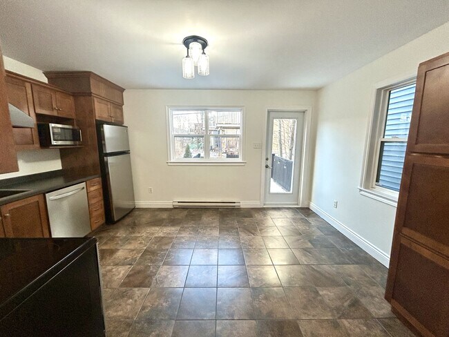 Photo du bâtiment - 67 Springdale St