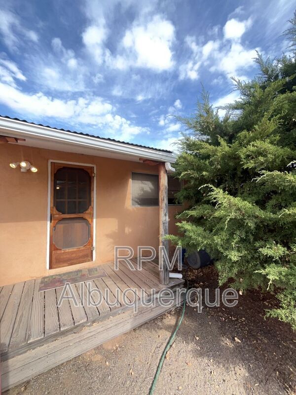 Primary Photo - 192 W Valverde Rd