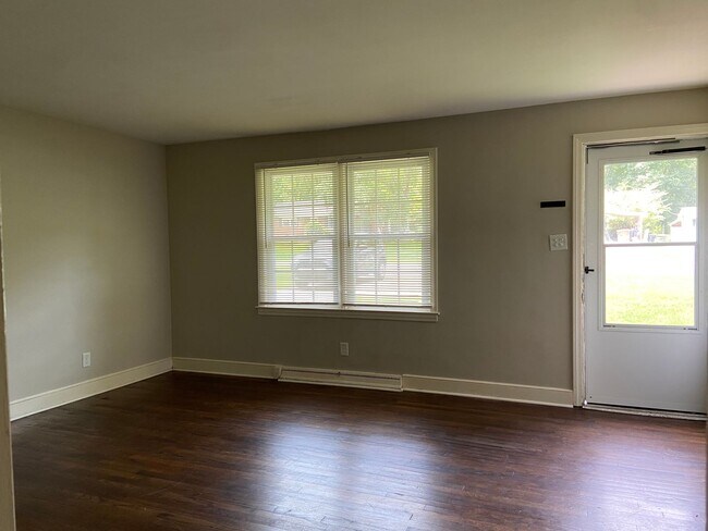 Foto del edificio - 3 Bedroom, 1.5 Bathroom House in Greensboro!