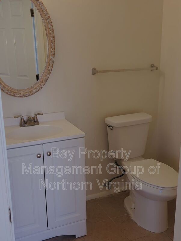 Building Photo - 6852 Heatherway Ct