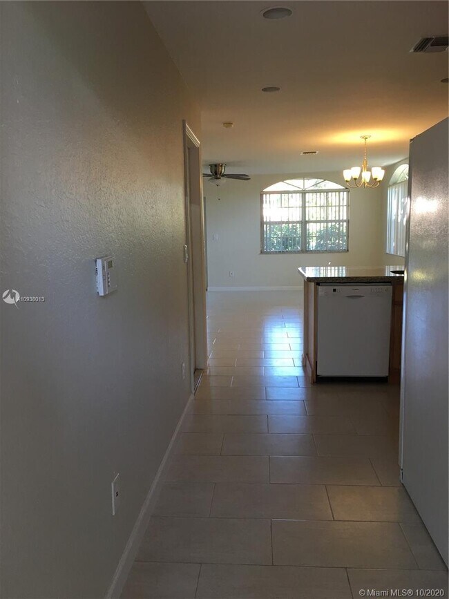 Foto del edificio - 11615 NW 26th Ct