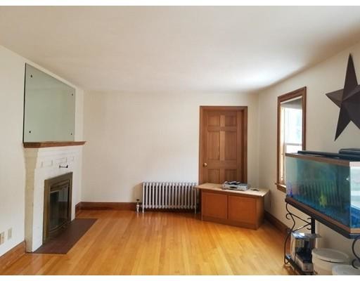 Foto del edificio - 37 Dellwood Rd