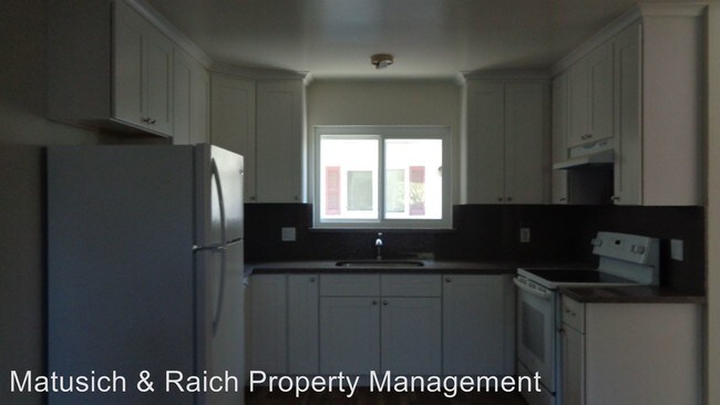 Building Photo - 3 br, 1.5 bath Apartment - 1150 Pierce St.