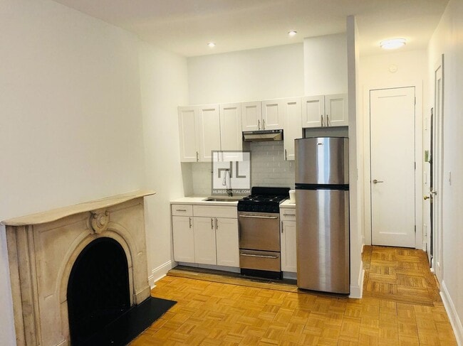 Building Photo - EAST 72 STREET