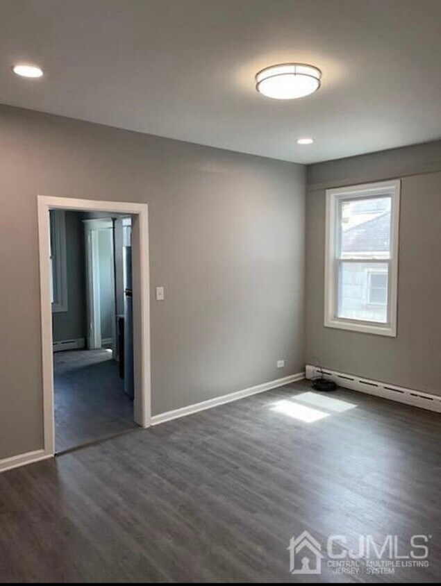 Primary Photo - 175 Whitehead Ave