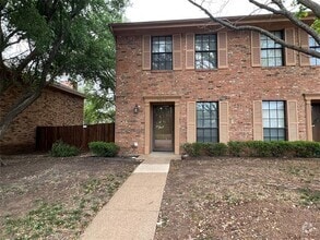 Building Photo - 7417 Kingswood Dr