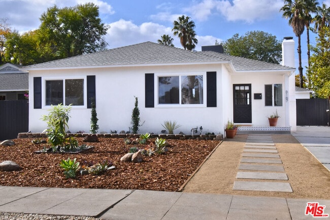 Foto del edificio - 6167 Costello Ave