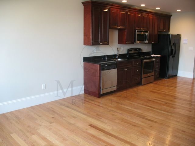 Foto del edificio - Davis Square / Alewife area, deleaded 2.5 ...