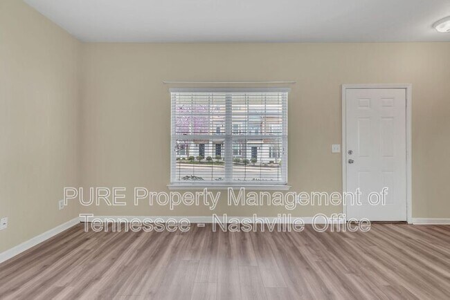 Building Photo - 740 Vernon Ave