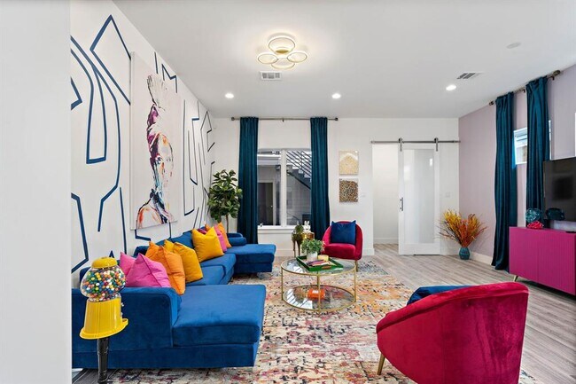 Foto del edificio - 207 E 38th St