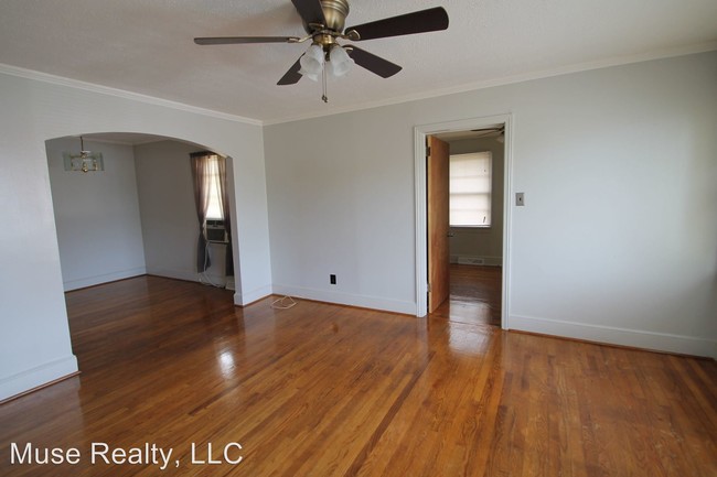 Building Photo - 3 br, 1 bath House - 2019 Celanese Road