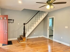 Building Photo - 143 Cottage St