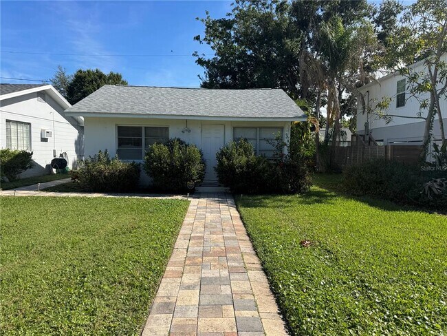 Foto del edificio - 2820 57th St S