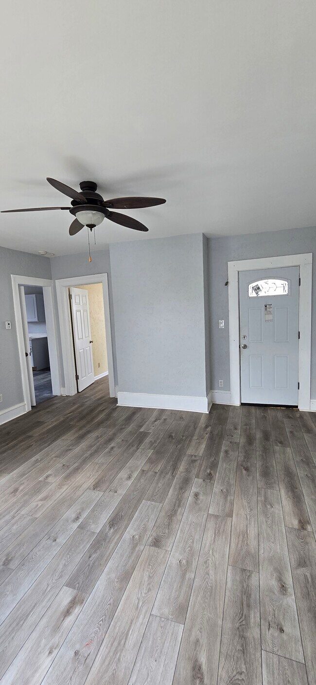 Foto del edificio - 22 Virginia Ave