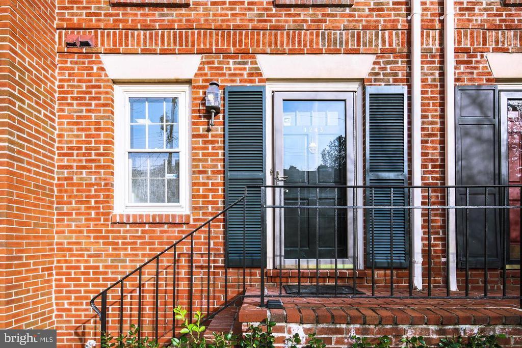 Foto principal - 1243 Portner Rd