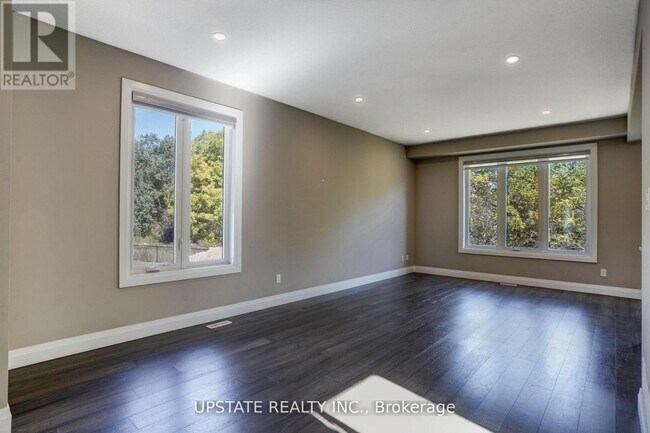 Photo du bâtiment - 2694 Bobolink Ln