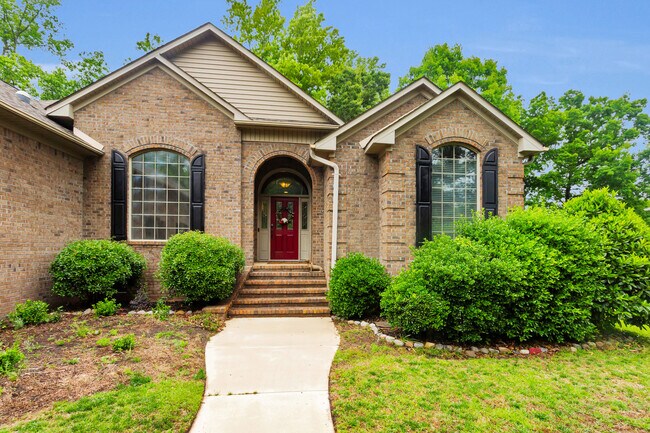 Building Photo - 106 Brugg Ct
