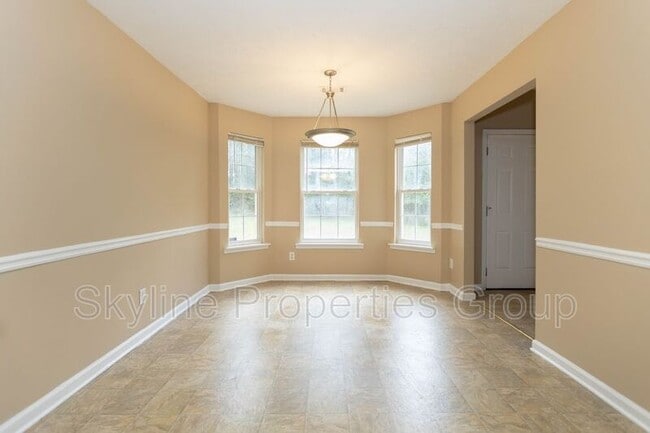 Building Photo - 3660 Scotland Ln SW