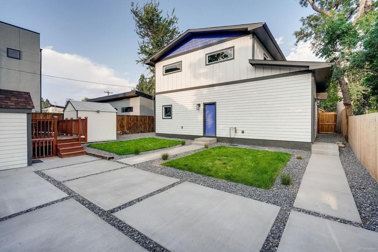 Modern 2 Bed/1 Bath in the Heart of Tennyson! AVAILABLE 5/1! - Modern 2 Bed/1 Bath in the Heart of Tennyson! AVAILABLE 5/1!