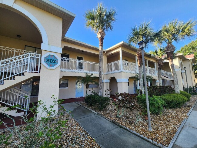 Building Photo - Bouchelle Island 1 Bedroom 1 Bath Condo