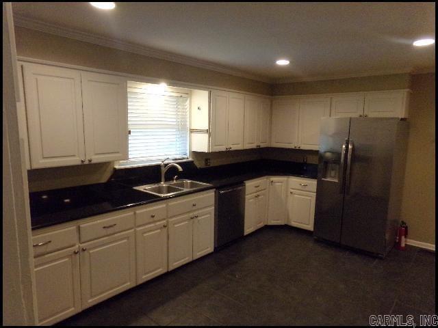 Foto del edificio - 4404 Greenway Dr