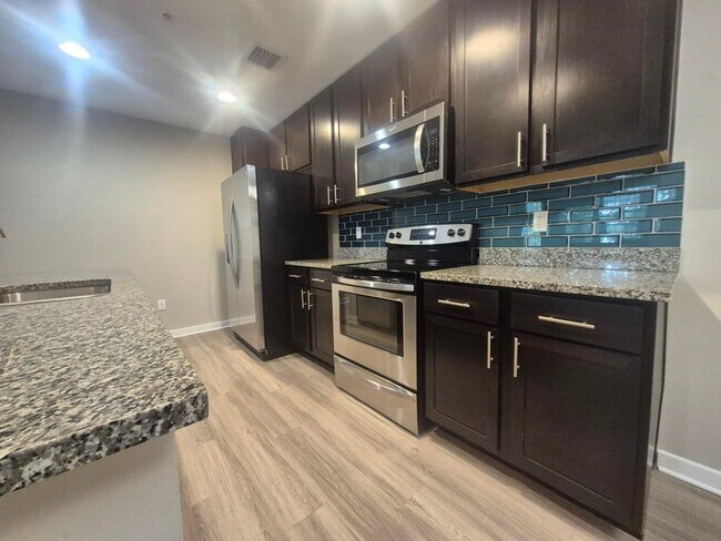 Foto del edificio - 3601 High Ridge Way