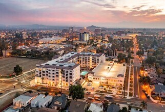 Building Photo - Centerpointe at Market