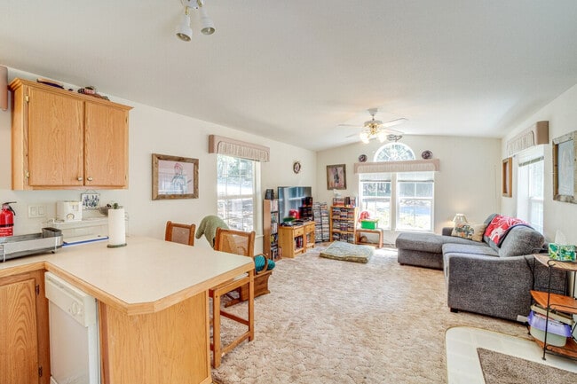 Building Photo - 16934 Tyee Dr