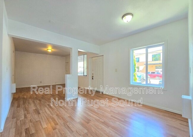 Building Photo - 15602 Ash Way