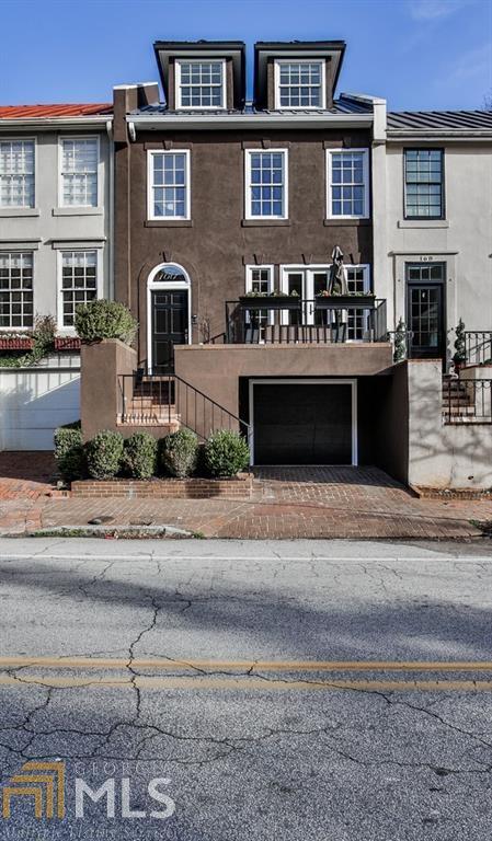 Building Photo - 166 5th St NE