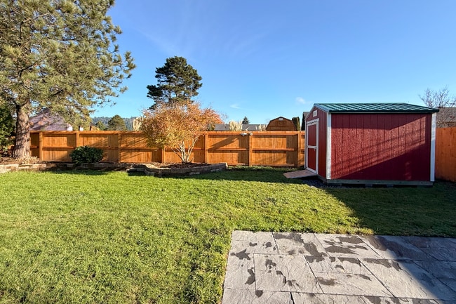 Foto del edificio - 2414 48th Ave