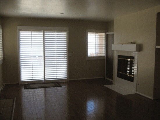 Building Photo - 3bd/2.5ba House - 21600 Calle Prima