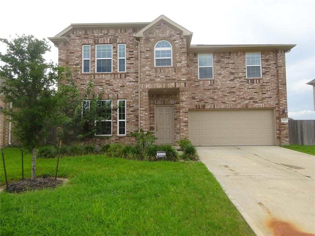 Primary Photo - 1402 Green Highland Dr