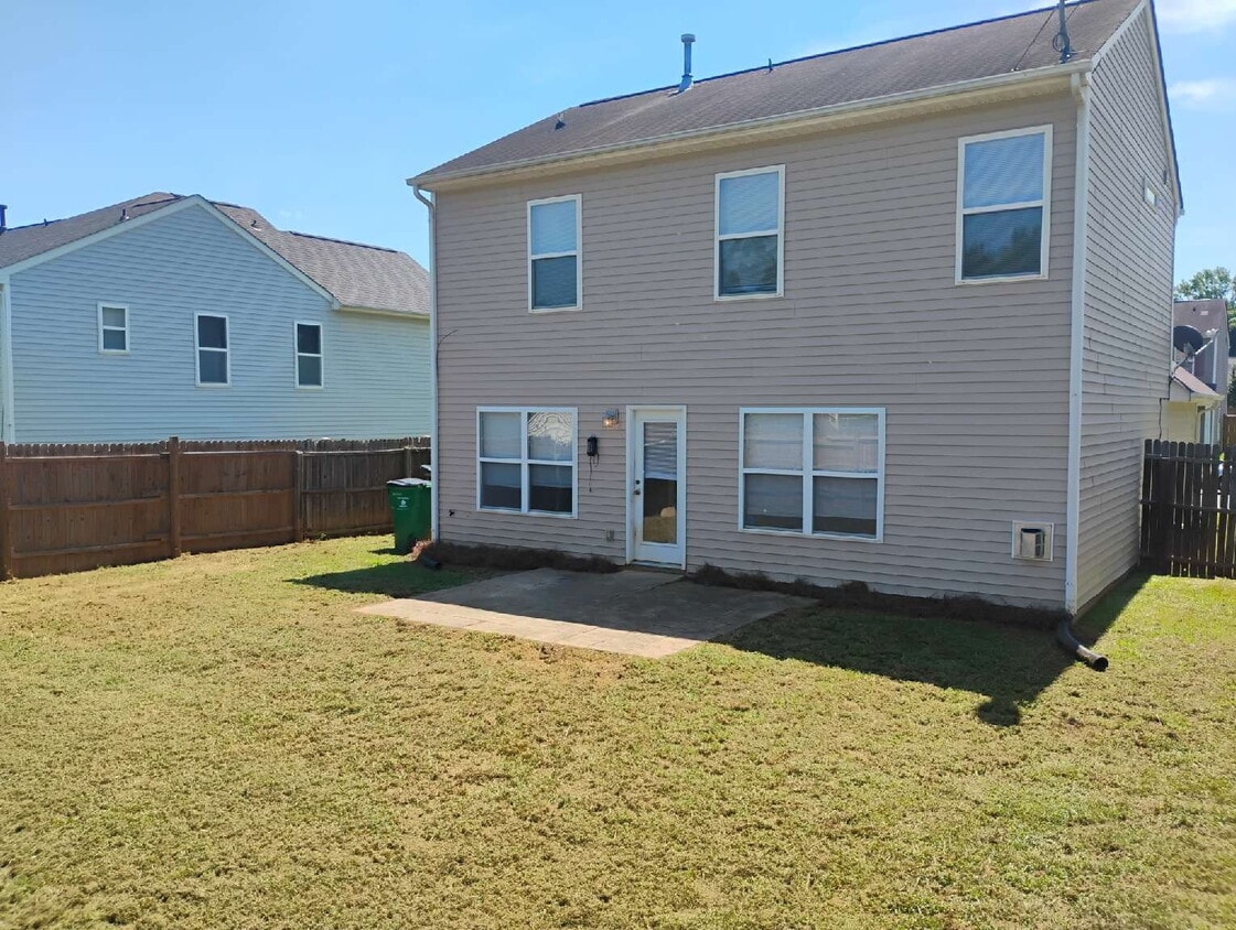 Building Photo - 734 Aberdeen Glen Pl