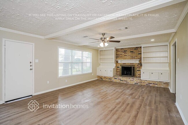 Foto del edificio - 16303 Fox Crossing Ln