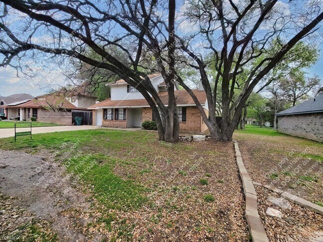 Foto del edificio - 3 br, 2 bath House - 10 Sycamore Ct