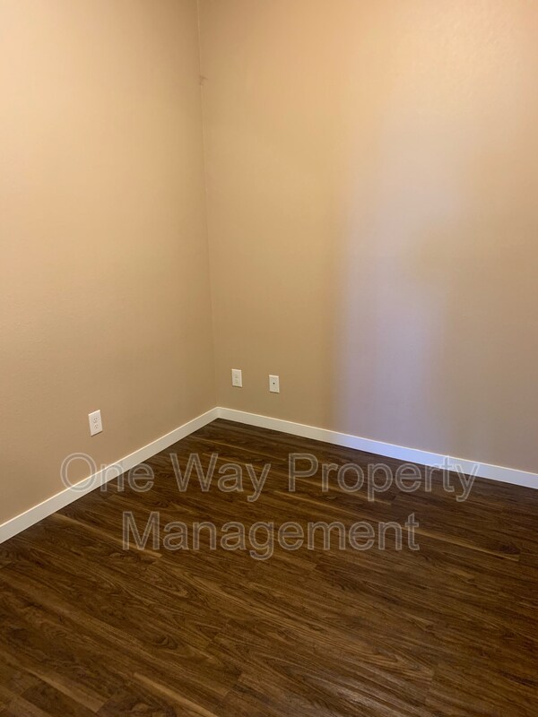 Foto del edificio - 4672 W 20th St