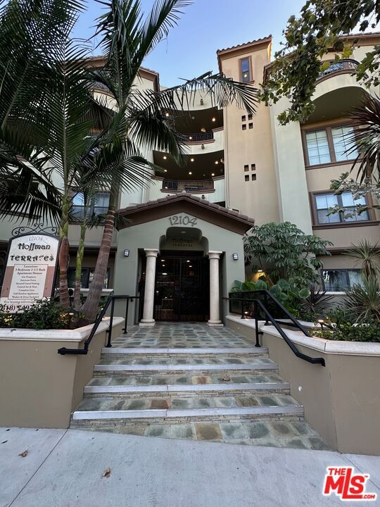 Foto del edificio - 12104 Hoffman St