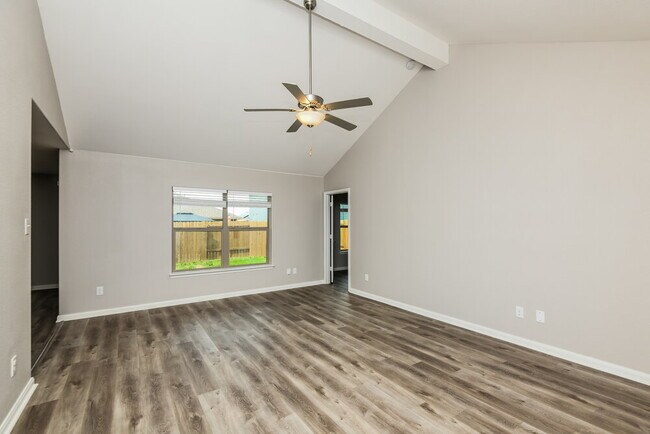 Foto del edificio - 8225 Smokey Creek Pass