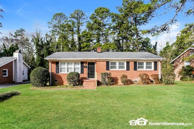 Building Photo - Nice 3 bedroom 1.5 bath