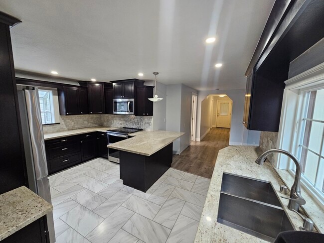 Foto del edificio - 829 2nd Ave N