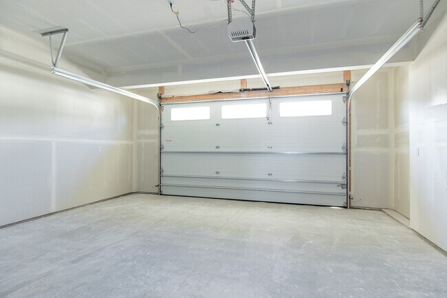 Foto del edificio - 2298 Deerfield Ln