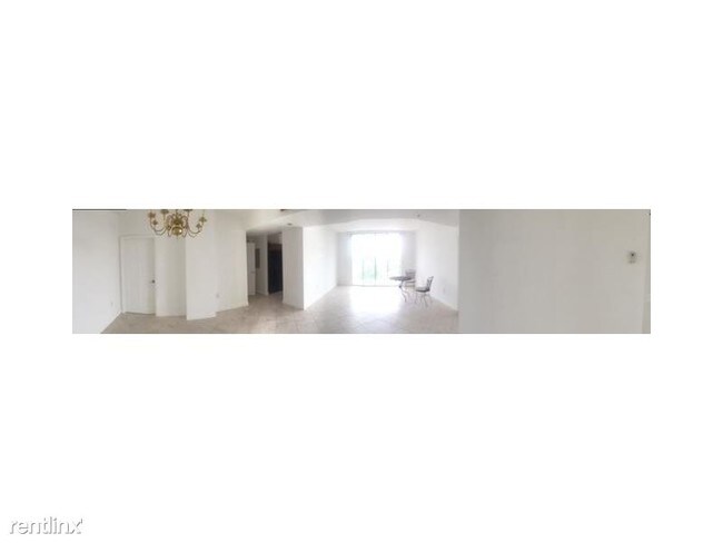 Foto del edificio - 2425 SW 27th Ave